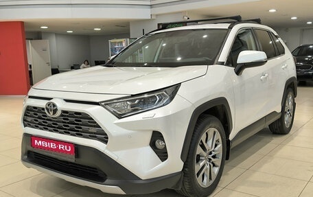 Toyota RAV4, 2021 год, 2 950 000 рублей, 1 фотография