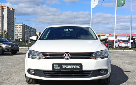 Volkswagen Jetta VI, 2013 год, 1 165 000 рублей, 2 фотография
