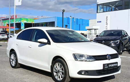Volkswagen Jetta VI, 2013 год, 1 165 000 рублей, 3 фотография