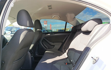 Volkswagen Jetta VI, 2013 год, 1 165 000 рублей, 12 фотография
