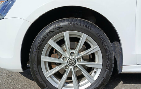 Volkswagen Jetta VI, 2013 год, 1 165 000 рублей, 18 фотография