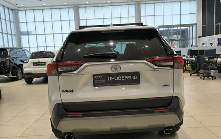 Toyota RAV4, 2021 год, 2 950 000 рублей, 6 фотография