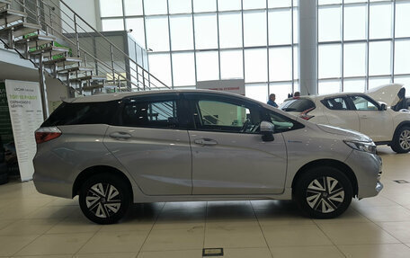 Honda Shuttle II, 2017 год, 1 050 000 рублей, 4 фотография