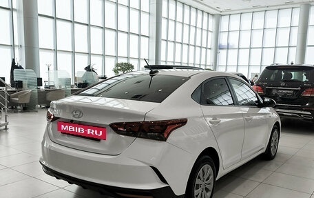 Hyundai Solaris II рестайлинг, 2021 год, 1 630 000 рублей, 5 фотография