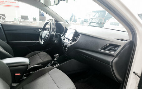 Hyundai Solaris II рестайлинг, 2021 год, 1 630 000 рублей, 11 фотография