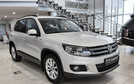 Volkswagen Tiguan I, 2015 год, 950 000 рублей, 3 фотография