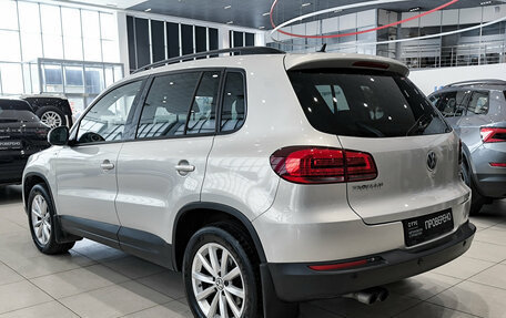 Volkswagen Tiguan I, 2015 год, 950 000 рублей, 7 фотография