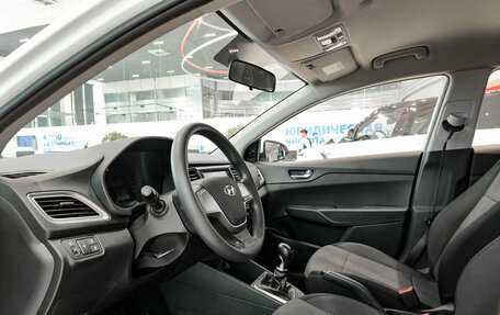 Hyundai Solaris II рестайлинг, 2019 год, 1 350 000 рублей, 16 фотография