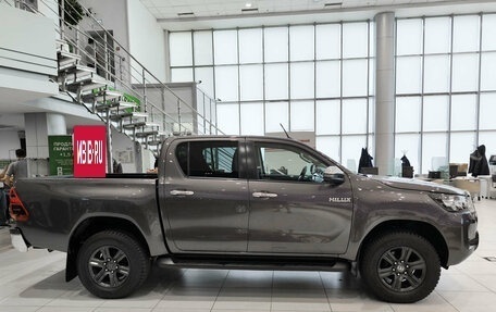 Toyota Hilux VIII, 2021 год, 4 550 000 рублей, 4 фотография