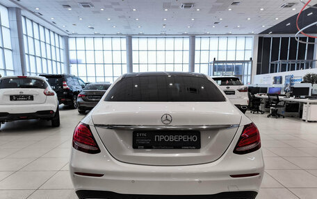 Mercedes-Benz E-Класс, 2017 год, 2 749 000 рублей, 6 фотография