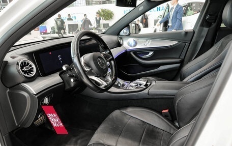 Mercedes-Benz E-Класс, 2017 год, 2 749 000 рублей, 16 фотография