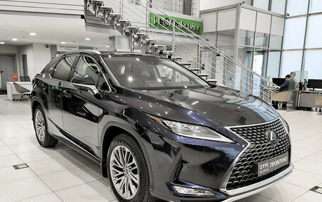 Lexus RX IV рестайлинг, 2021 год, 5 690 000 рублей, 3 фотография