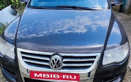 Volkswagen Touareg III, 2007 год, 1 000 000 рублей, 2 фотография