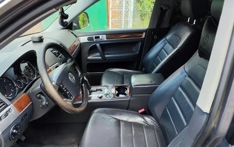 Volkswagen Touareg III, 2007 год, 1 000 000 рублей, 10 фотография