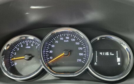 Renault Logan II, 2022 год, 1 080 000 рублей, 9 фотография