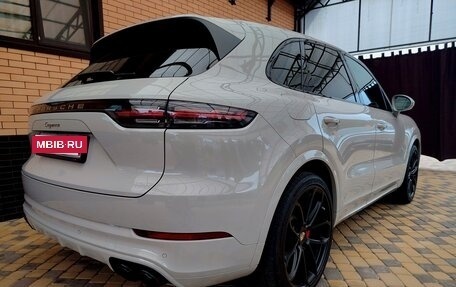 Porsche Cayenne III, 2021 год, 8 950 000 рублей, 2 фотография