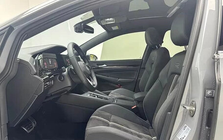 Volkswagen Golf VIII, 2023 год, 2 198 000 рублей, 4 фотография