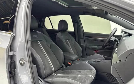 Volkswagen Golf VIII, 2023 год, 2 198 000 рублей, 15 фотография