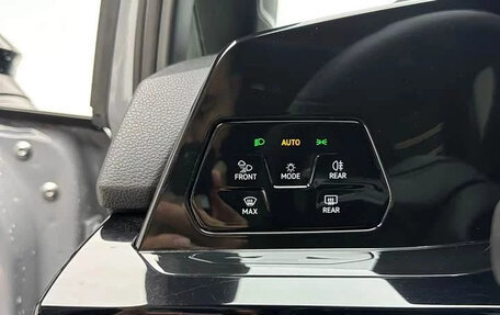 Volkswagen Golf VIII, 2023 год, 2 198 000 рублей, 17 фотография