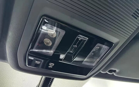 Volkswagen Golf VIII, 2023 год, 2 198 000 рублей, 19 фотография