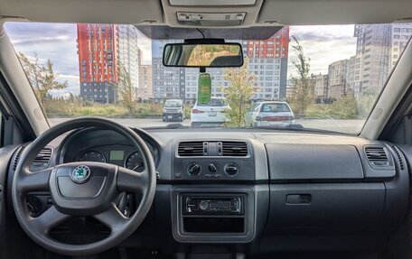 Skoda Fabia II, 2010 год, 400 000 рублей, 9 фотография