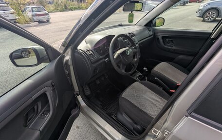 Skoda Fabia II, 2010 год, 400 000 рублей, 10 фотография