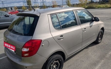 Skoda Fabia II, 2010 год, 400 000 рублей, 7 фотография