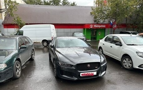 Jaguar XE I рестайлинг, 2018 год, 2 300 000 рублей, 9 фотография