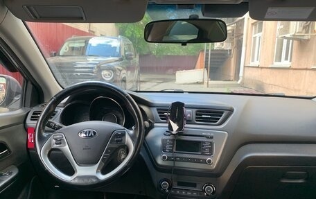 KIA Rio III рестайлинг, 2016 год, 900 000 рублей, 4 фотография