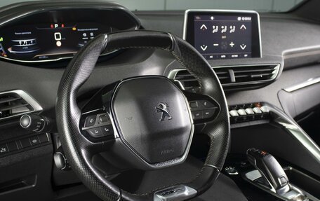 Peugeot 3008 II, 2018 год, 2 012 000 рублей, 11 фотография