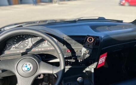 BMW 3 серия, 1983 год, 930 000 рублей, 15 фотография