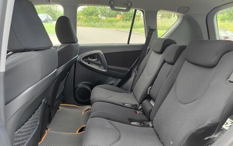 Toyota RAV4, 2011 год, 1 365 000 рублей, 12 фотография