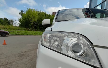 Toyota RAV4, 2011 год, 1 365 000 рублей, 17 фотография