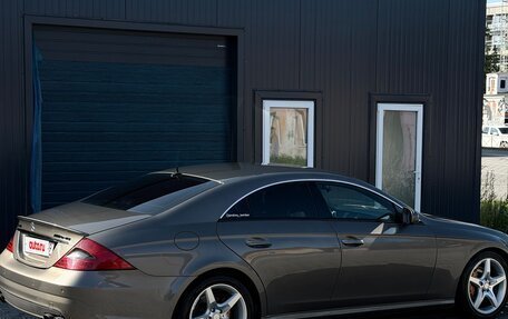 Mercedes-Benz CLS, 2005 год, 1 300 000 рублей, 4 фотография