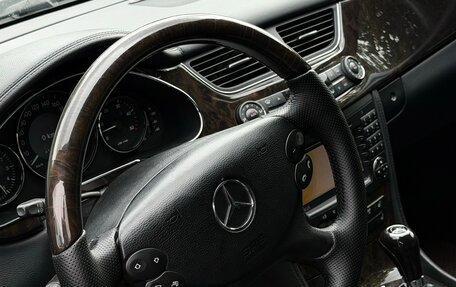 Mercedes-Benz CLS, 2005 год, 1 300 000 рублей, 15 фотография