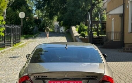 Mercedes-Benz CLS, 2005 год, 1 300 000 рублей, 11 фотография