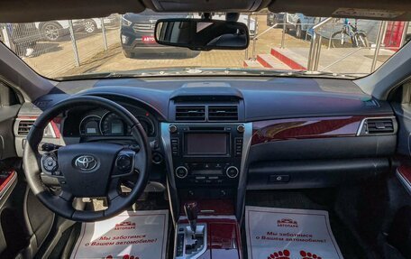 Toyota Camry, 2014 год, 1 749 000 рублей, 16 фотография