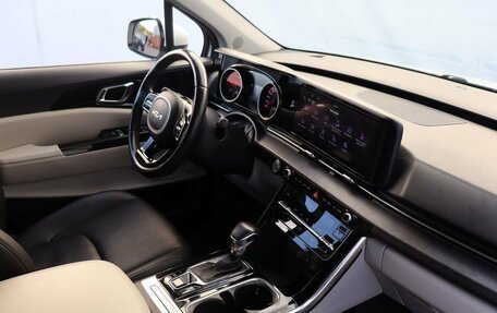 KIA Carnival, 2023 год, 3 999 000 рублей, 10 фотография