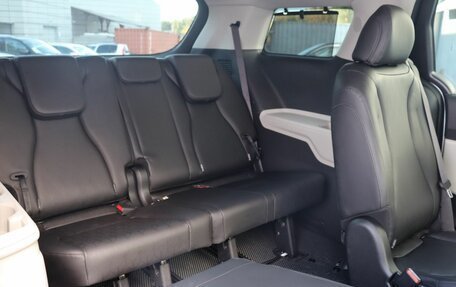KIA Carnival, 2023 год, 3 999 000 рублей, 20 фотография