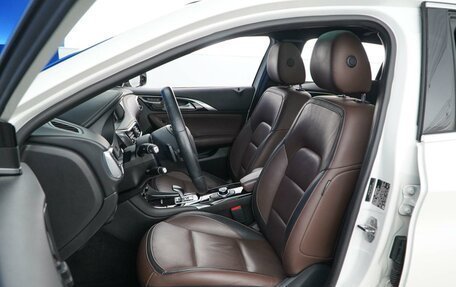 Infiniti Q30, 2019 год, 2 419 000 рублей, 10 фотография