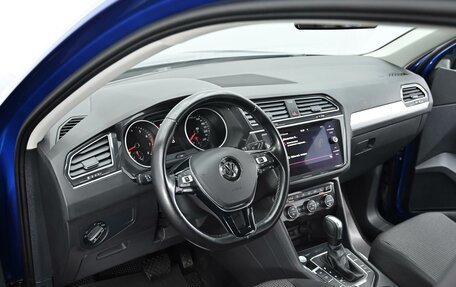 Volkswagen Tiguan II, 2020 год, 2 025 000 рублей, 6 фотография