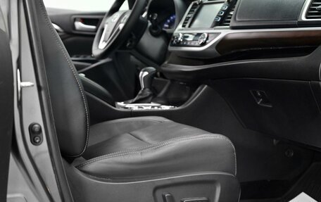 Toyota Highlander III, 2015 год, 2 675 000 рублей, 12 фотография