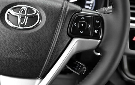 Toyota Highlander III, 2015 год, 2 675 000 рублей, 13 фотография