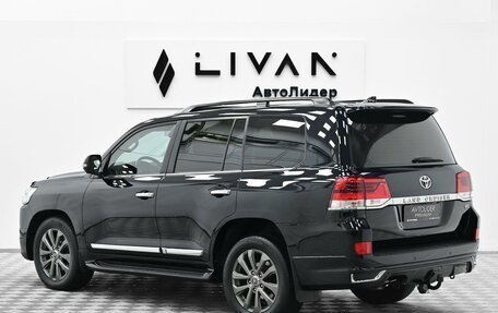 Toyota Land Cruiser 200, 2015 год, 4 405 000 рублей, 2 фотография