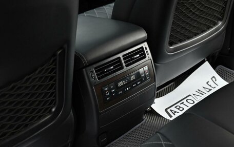 Toyota Land Cruiser 200, 2015 год, 4 405 000 рублей, 7 фотография