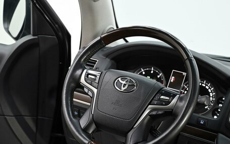 Toyota Land Cruiser 200, 2015 год, 4 405 000 рублей, 16 фотография