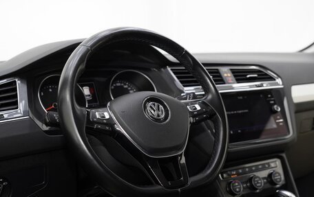 Volkswagen Tiguan II, 2019 год, 1 855 000 рублей, 6 фотография