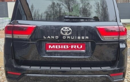Toyota Land Cruiser, 2021 год, 10 000 000 рублей, 4 фотография
