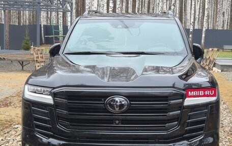 Toyota Land Cruiser, 2021 год, 10 000 000 рублей, 2 фотография