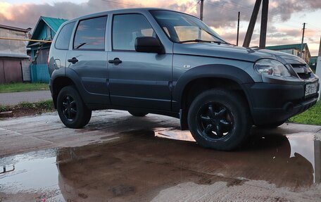 Chevrolet Niva I рестайлинг, 2019 год, 670 000 рублей, 7 фотография